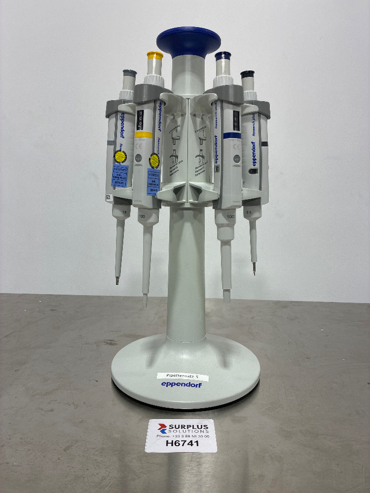 Image of Eppendorf Set of 4 Research plus pipette